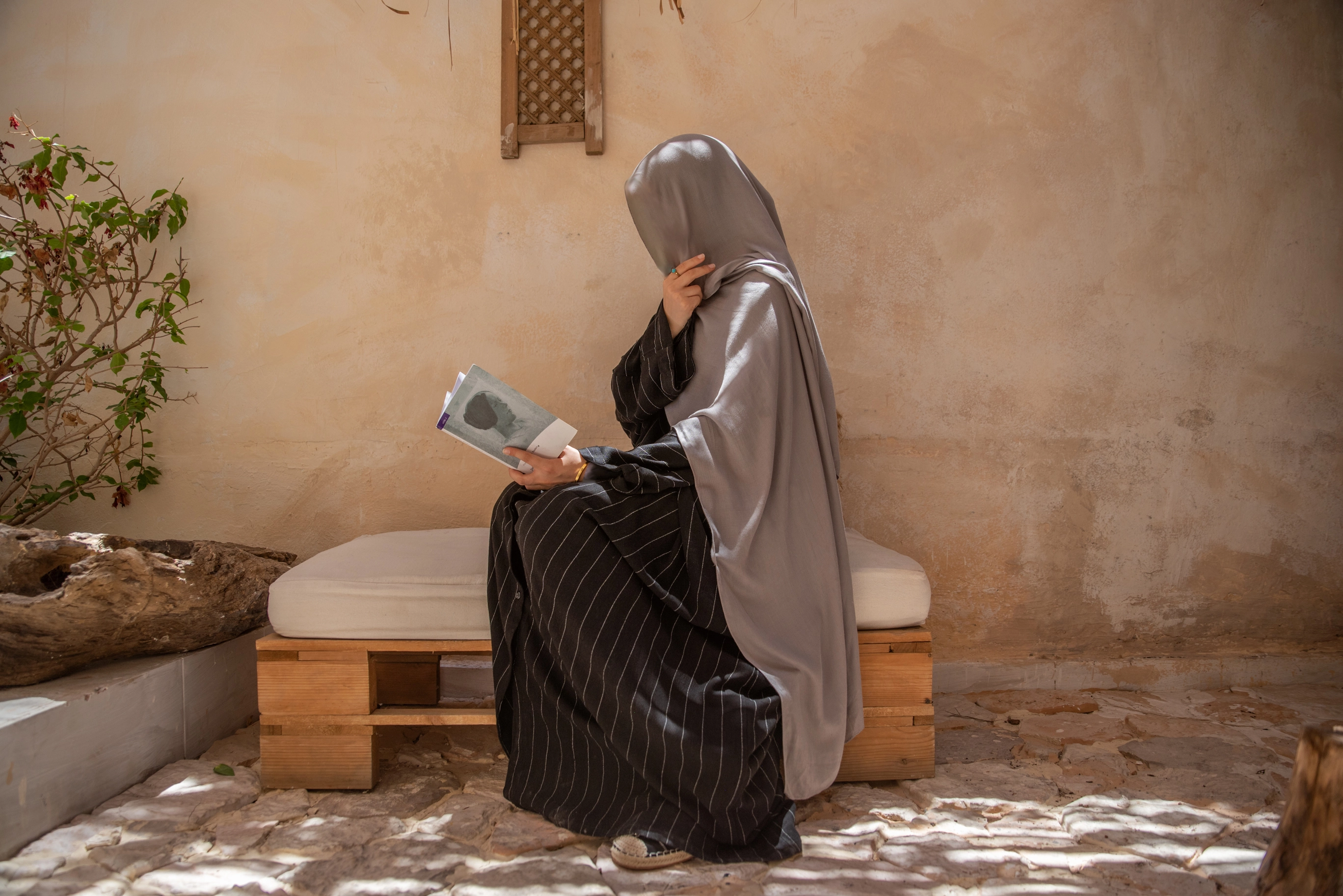 Thuraya Abaya